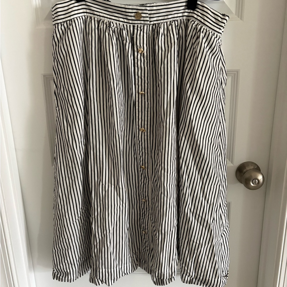 Draper James Black and White Striped A-Line Skirt With Pockets!
